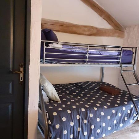 Ecurie Le Buguet Apartment Saint-Antoine-Cumond Екстериор снимка