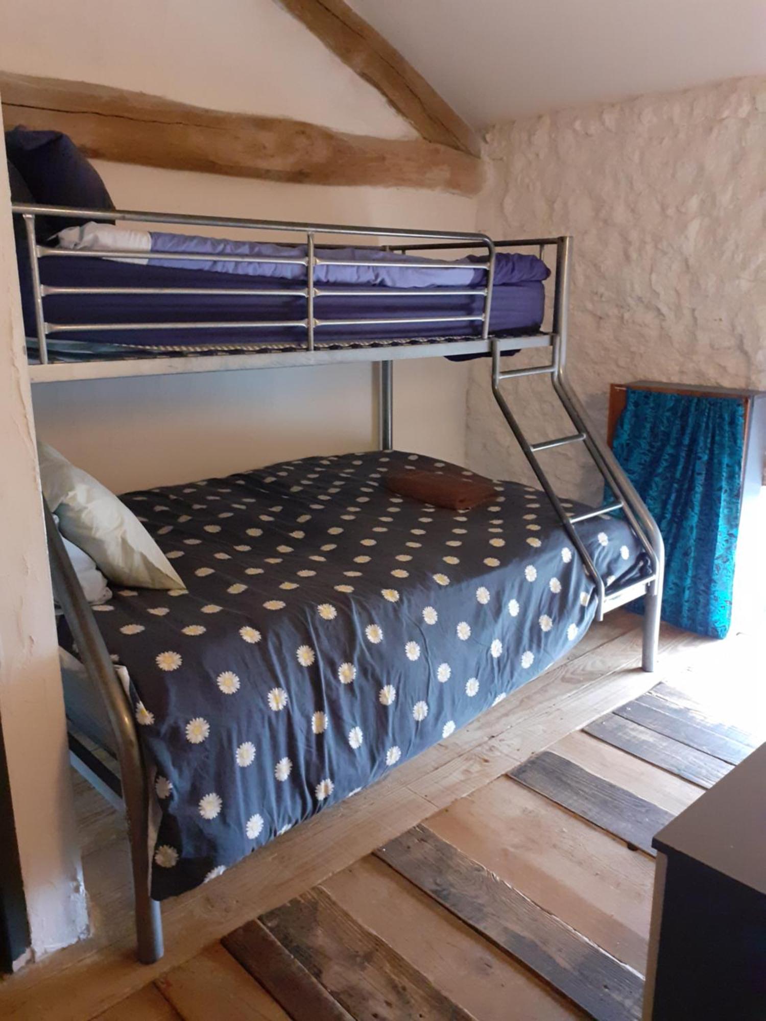 Ecurie Le Buguet Apartment Saint-Antoine-Cumond Екстериор снимка