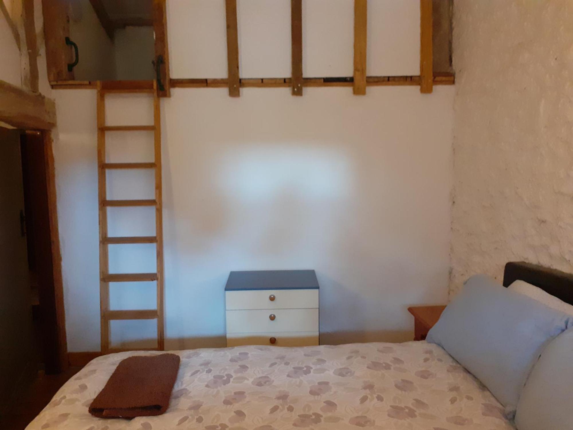 Ecurie Le Buguet Apartment Saint-Antoine-Cumond Екстериор снимка